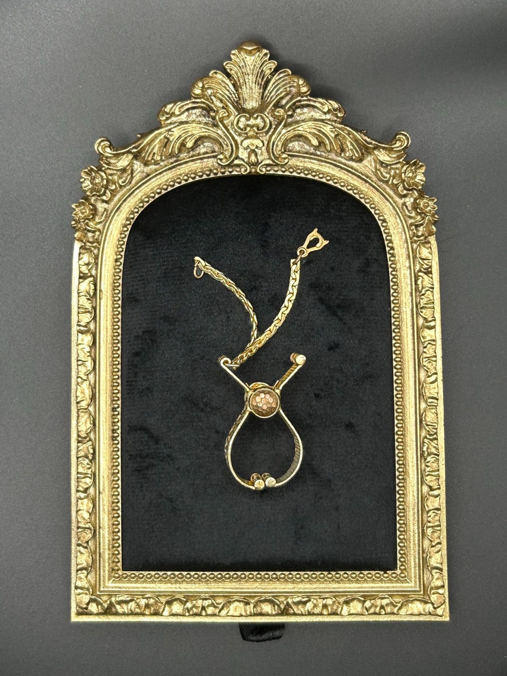Vintage Mid Century Gold Tone Mechanical Glove Clip, Etched Floral Purse Charm